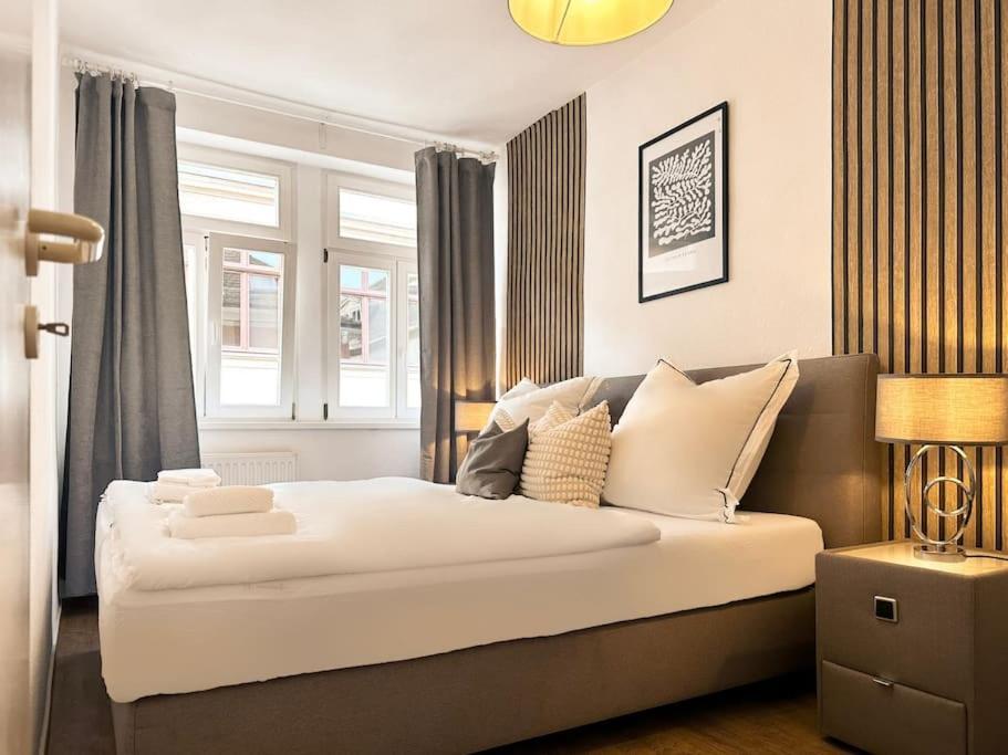 Modern Eingerichtete Wohnung Im Stadtzentrum Zittau Kostenloser Parkplatz Εξωτερικό φωτογραφία